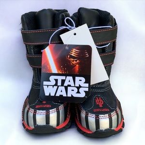 Disney Star Wars Darth Vader Kid’s Boy’s Black Winter Snow Jogger Outdoor Boots